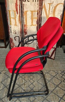 Židle stohovací kancelářské - 2