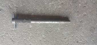 Osa p. kola ČZ 125T - 2