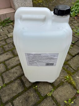 Plastový kanystr 25l - 2