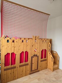Vyvýšená postel s hradbami 90x200 - 2