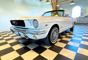 1966 Ford Mustang Cabriolet - 2