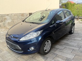 Ford Fiesta 1.2i 60kW/2010/5 dveří / klima/ Výhřev - 2