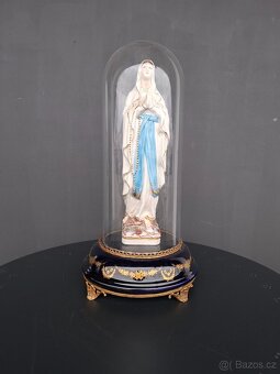 Porcelánová soška s poklopem - 2