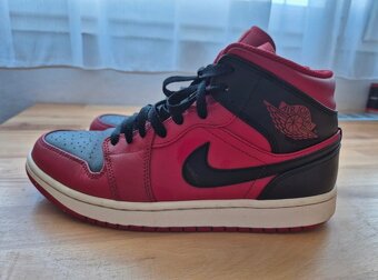 Nike Air Jordan Mid Reverse Bred - 2