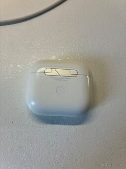 Apple AirPods 3 - levé nefunguje - 2