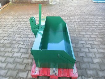 Výklopná lopata ,bedna, lžíce. - 2