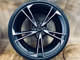 TOP letní kola Audi A5 R20 originál - 2