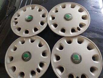 Škoda Felicia - Originální kryty kol. - 2