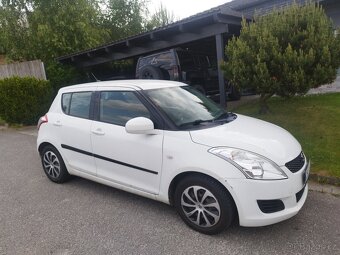 Prodám Suzuki Swift rok výroby 2012 najeto 180 000 km benzín - 2