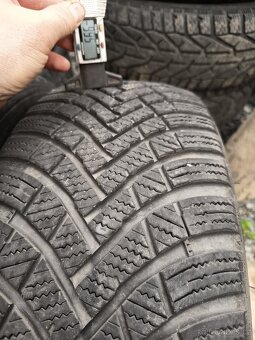 205/55 R17 95V DOT 1823 Hankook Winter icept RS3 zimní - 2