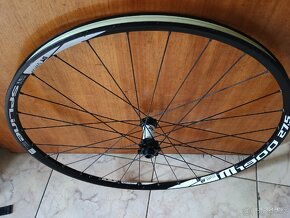 DT Swiss spline 27,5 přední kolo osa 15x100 - 2