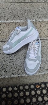 Dámské boty značky Puma - 2