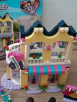 LEGO Friends 41427 Emma a její obchod s oblečením - 2