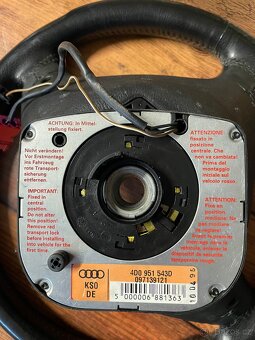 Tříbodový volant z vozu Audi A4 B5 - 2