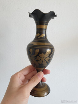 Starožitná mosazná kovová váza Indie India - 2