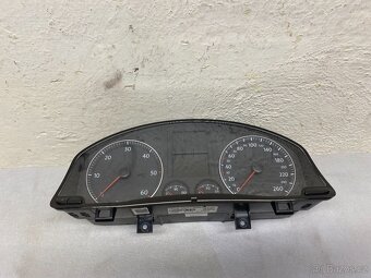 VW GOLF 5 2003-2008 - BUDÍKY TDI POLODOT 1K0 920 850 L - 2