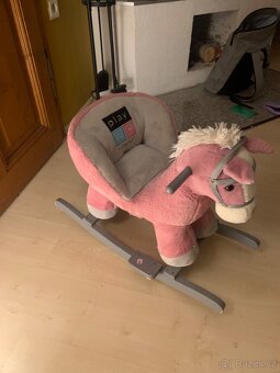 Plyšový houpací koník - 2