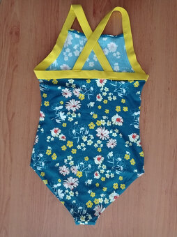 Plavky dívčí  vel. 152  zn. "Bonprix" - 2