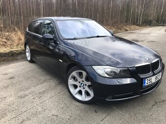 BMW 330i - 2
