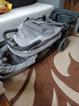 Kočárek pro sourozence - 2