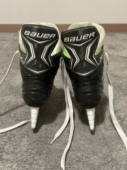 Hokejové brusle Bauer vel. 35 - 2