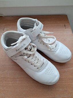 Gymnastická obuv vel. 34 - 2