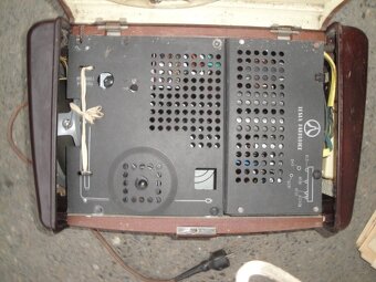 MAGNETOFON TESLA - 2