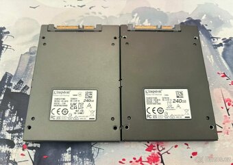 Kingston SSD 240 GB - životnost 85% a 98% - 2