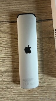 Ovladač Apple TV - 2