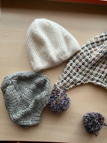 Zimní čepice, šály a rukvice - 2
