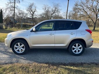 TOYOTA RAV 4 2,0i 112KW BENZÍN AUTOMAT 4X4 81.000KM - 2