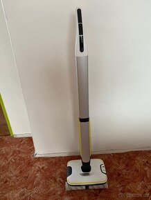 Myčka na podlahu karcher - 2