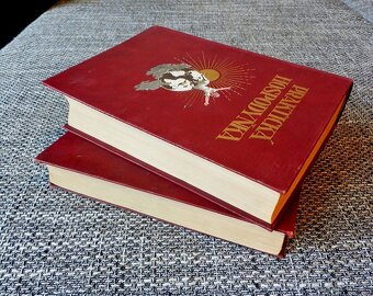 Praktická hospodyňka, starožitné knihy z roku 1928, oba díly - 2