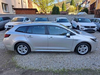 Toyota Corolla 1,8 HYBRID automat 154.000 km - 2