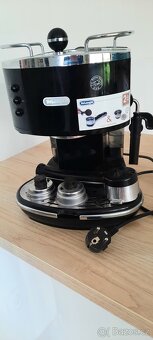 Kávovar De Longhi - 2