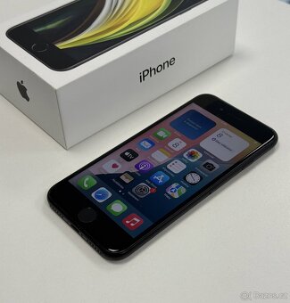 iPhone SE 2020 ✅ 64GB TOP STAV - 2
