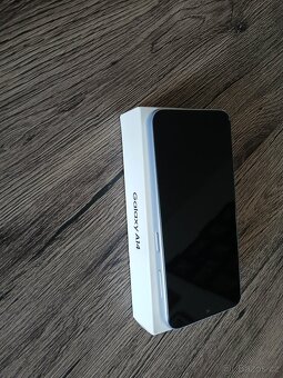 Prodam mobilní telefon - 2
