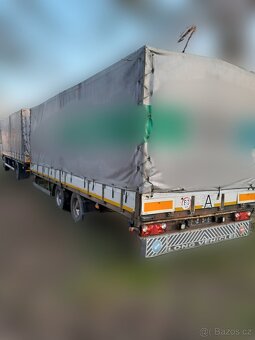 DAF s přívěsem - 2