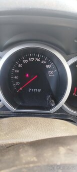 Suzuki Grand Vitara 1.9ddis - 2