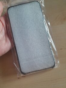 Obal iPhone 7 plus / iPhone 8 plus NEPOUŽITÝ - 2