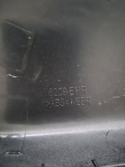 Kryt pravého zpětného zrcátka na Peugeot 308 T9 - 2