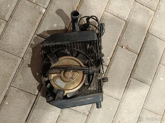 Chladič Honda RVF 400 - 2