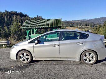 Toyota Prius 30 - 2