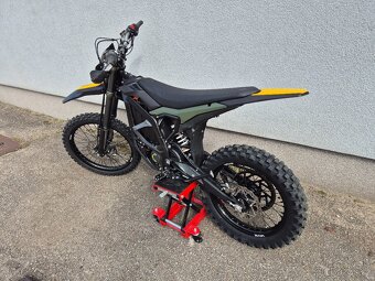 Surron Ultra Bee - 2