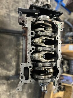 Repasovaný spodek motoru 2.0 bluehdi DW10 / DW12 2.2 - 2