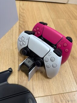 PS5 v záruke + 2 ovládače - 2