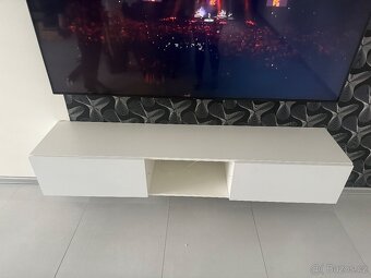 Skrinka pod Tv-lesk - 2