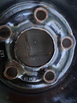 Zimní disky kola Škoda Fabia II R15 5x100 Roomster - 2