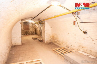 Pronájem skladu v Pardubicích, ul. 17. listopadu - 2