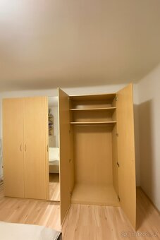 Velká šatní skřiň se zrcadlem - 2